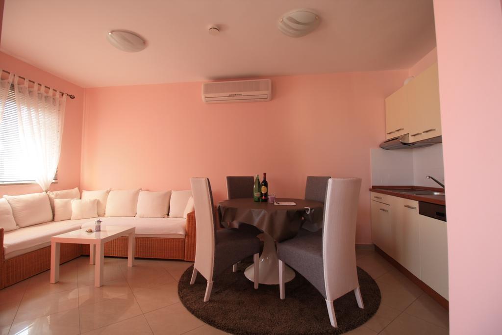 Apartment Dalmatien Traumhaus Makarska Exteriör bild